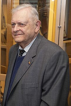 Professor Helmut Kirchmeyer