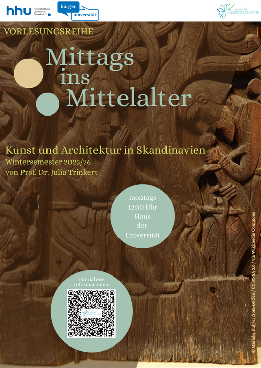 Im Hintergrund Holzrelief, im Vordergrund Informationen zur Veranstaltung