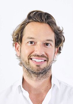 Portraitfoto Prof. Dr. Dr. Collin Jacobs M. Sc.
